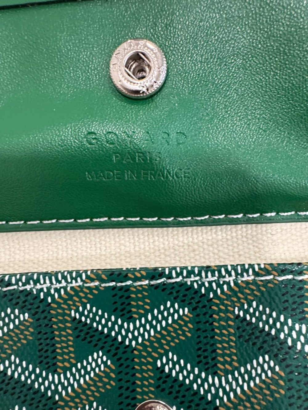 Green Designer Hand Purse - Picture 4 of 5
